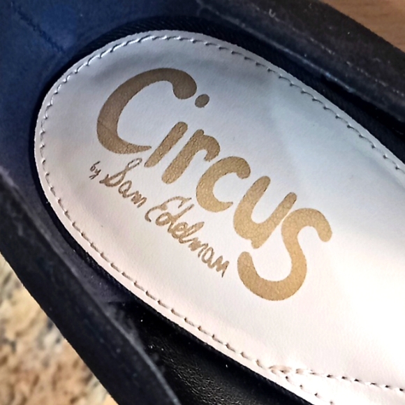 Sam Edelman "Circus" Black Velvet Shoes. Great Cond. Worn once for pictures. (7) - Picture 12 of 16